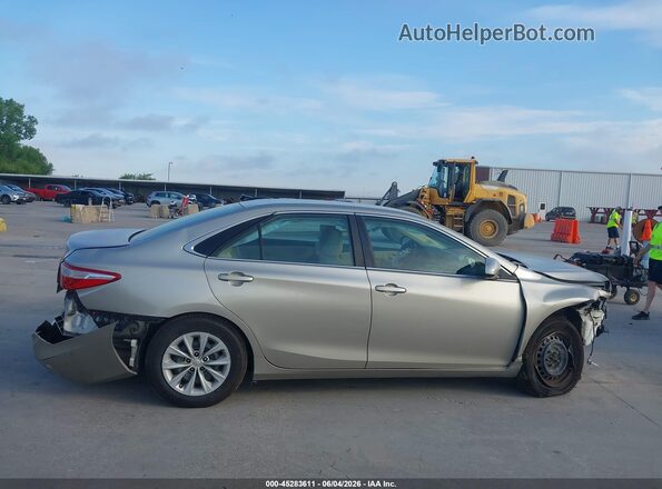 4T4BF1FK8GR531876 2016 TOYOTA CAMRY Beige Rear interior view