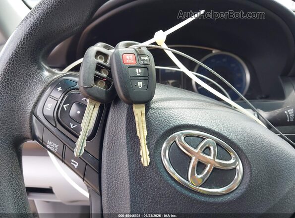 4T4BF1FK9GR518666 2016 TOYOTA CAMRY Черный Вид панели приборов
