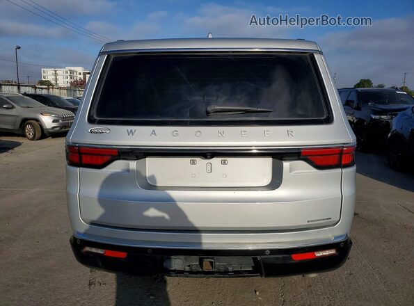 1C4SJUDT9NS213204 2022 JEEP WAGONEER Серебряный Вид салона спереди