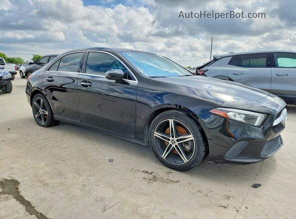 W1K3G4EB4NJ351334 2022 MERCEDES-BENZ A-CLASS Black Widok z przodu