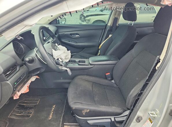 3N1AB8BV7PY323356 2023 NISSAN SENTRA Серебряный Вид панели приборов