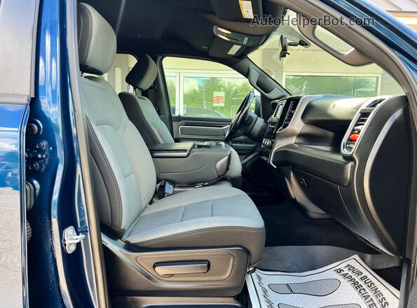 1C6RRFFG2MN612835 2021 RAM 1500 Blue 
