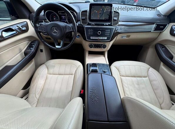 4JGDF6EE8HA770679 2017 MERCEDES-BENZ GLS-CLASS Black უკანა სავარძლების ხედი