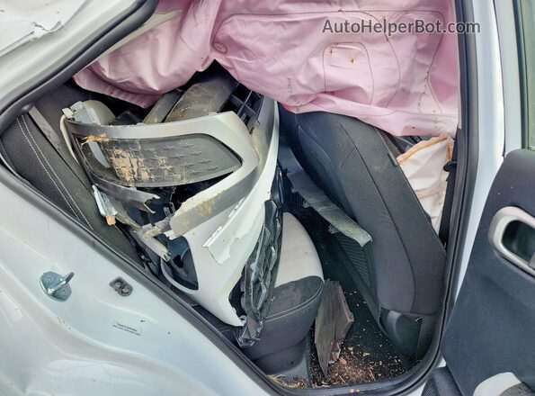 KMHRC8A31TU429551 2026 HYUNDAI VENUE White 