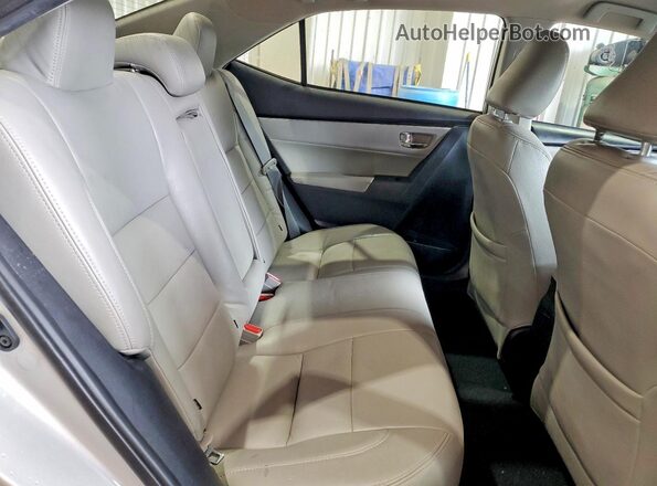 5YFBURHE4HP653806 2017 TOYOTA COROLLA Silver 