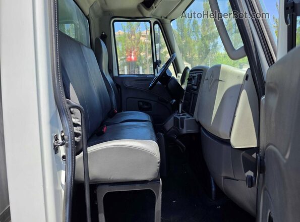 1HTJSSKK7HH478909 2017 INTERNATIONAL TERRASTAR White 