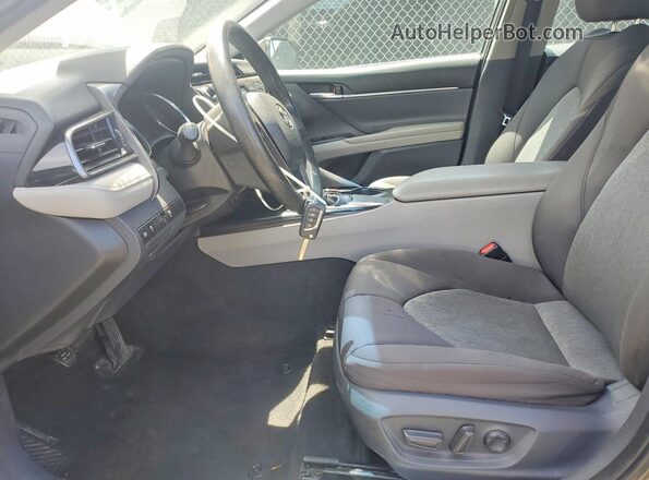 4T1B11HK9KU773090 2019 TOYOTA CAMRY Silver 