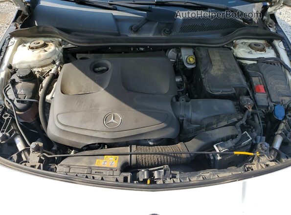 WDDSJ4GB8KN765747 2019 MERCEDES-BENZ CLA-CLASS White Շարժիչի բաժամունքի տեսք