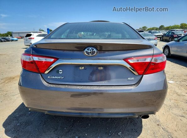 4T1BF1FK0HU421898 2017 TOYOTA CAMRY Silver 