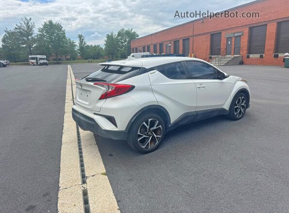 NMTKHMBX0JR023438 2018 TOYOTA C-HR Белый Вид спереди