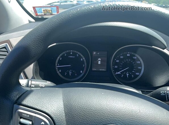 KM8SMDHF9JU267995 2018 HYUNDAI SANTA White 