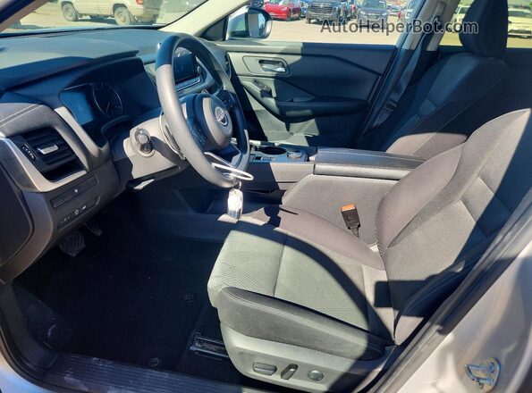 JN8BT3BB6RW183659 2024 NISSAN ROGUE Silver Widok deski rozdzielczej