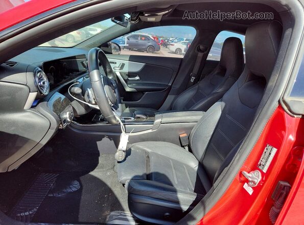 WDD5J4GB2LN026212 2020 MERCEDES-BENZ CLA-CLASS Красный Вид панели приборов