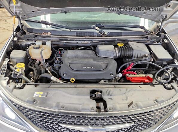 2C4RC1BG3HR539583 2017 CHRYSLER PACIFICA Silver VIN კოდის სტიკერის ხედი