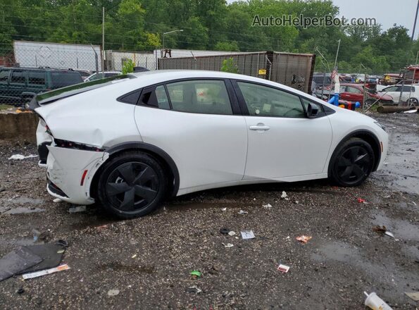 JTDACAAU4T3076715 2026 TOYOTA PRIUS White Delantero derecho