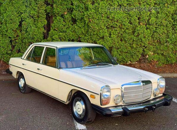 11511412003948 1975 MERCEDES-BENZ 300 White უკანა მარცხენა