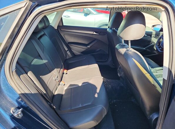 1VWMA7A3XLC016920 2020 VOLKSWAGEN PASSAT Blue Vista interior trasera