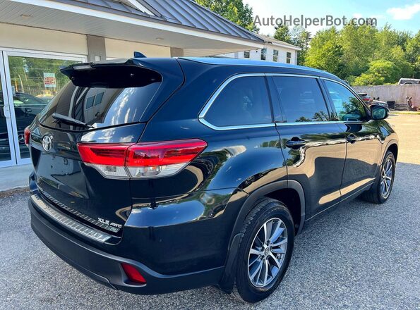 5TDJZRFH6JS558378 2018 TOYOTA HIGHLANDER Black 