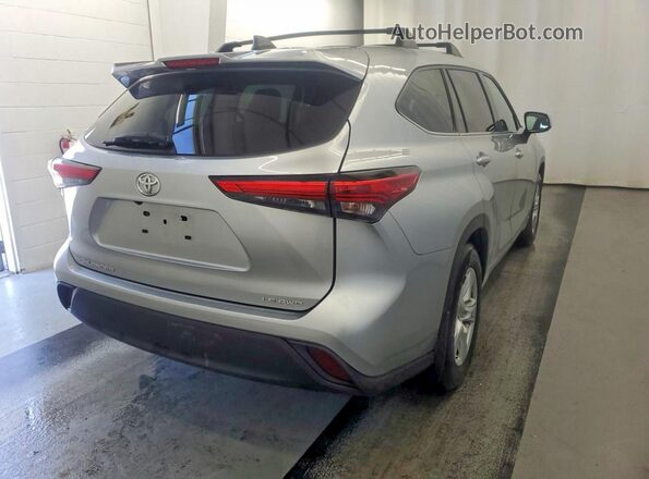 5TDBZRBH9NS577099 2022 TOYOTA HIGHLANDER Silver 