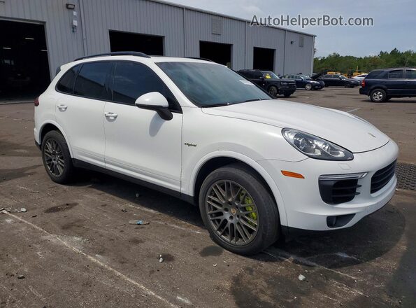 WP1AE2A22HLA74286 2017 PORSCHE CAYENNE White Front view