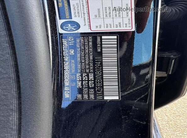 W1KZF8EBXNB029411 2022 MERCEDES-BENZ E-CLASS Black Հետևի նստատեղերի տեսք
