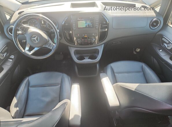 W1WV0FEY5M3842817 2021 MERCEDES-BENZ METRIS Black Vista del cuadro de instrumentos