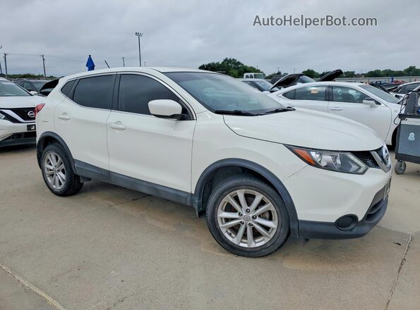 JN1BJ1CR6HW113906 2017 NISSAN ROGUE White Widok z przodu