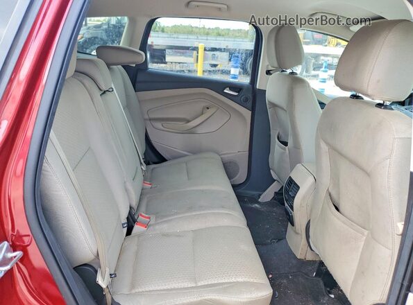 1FMCU0GD9HUB35696 2017 FORD ESCAPE Red Սալոնի հետևի տեսք