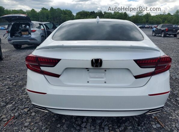 1HGCV1F35JA085470 2018 HONDA ACCORD White 