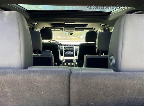 SALRRBBK0HA038494 2017 LAND ROVER DISCOVERY Gray Rear seats view