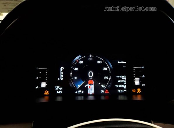 YV4102PK7J1351052 2018 VOLVO XC90 Серебряный Вид задних сидений