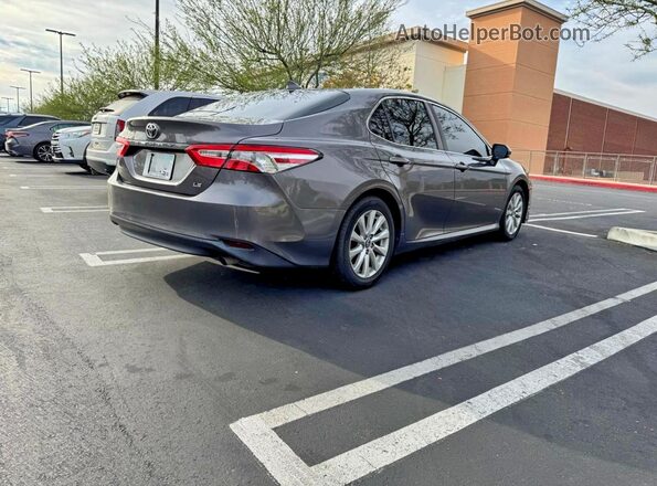 4T1B11HK2KU212309 2019 TOYOTA CAMRY Gray 