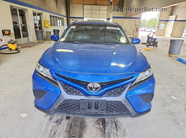 4T1B11HKXJU022398 2018 TOYOTA CAMRY Blue Вид ззаду