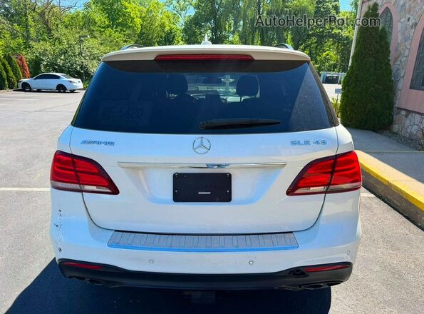 4JGDA6EB4JB018952 2018 MERCEDES-BENZ GLE-CLASS White Front interior view