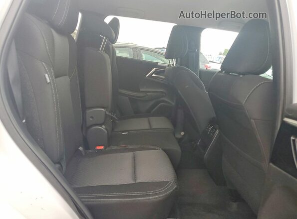 JA4J3TA84PZ060882 2023 MITSUBISHI OUTLANDER White Vista del compartimento del motor