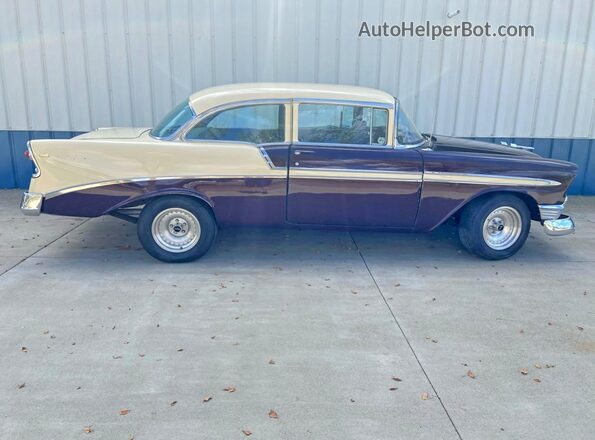 VC56L013996 1956 CHEVROLET BEL Бордовый Вид подкапотного пространства