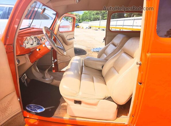 54361342 1938 FORD MODEL Оранжевый Вид салона спереди