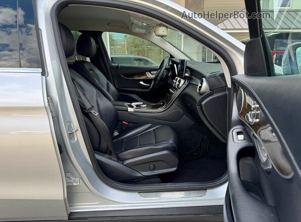 WDC0G4JB5GF106884 2016 MERCEDES-BENZ GLC-CLASS Серебряный 