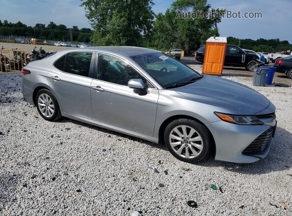 4T1B11HK3KU261325 2019 TOYOTA CAMRY Silver Vista frontal