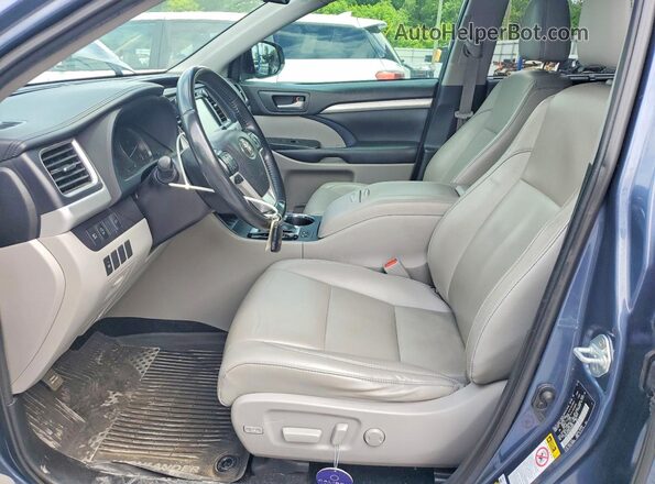 5TDKZRFH9KS326864 2019 TOYOTA HIGHLANDER Blue Dashboard view