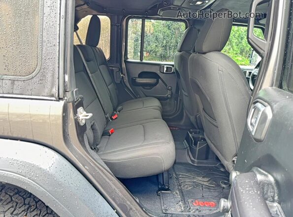 1C4HJXDG8JW171528 2018 JEEP WRANGLER Gray Սալոնի դիմացի տեսք