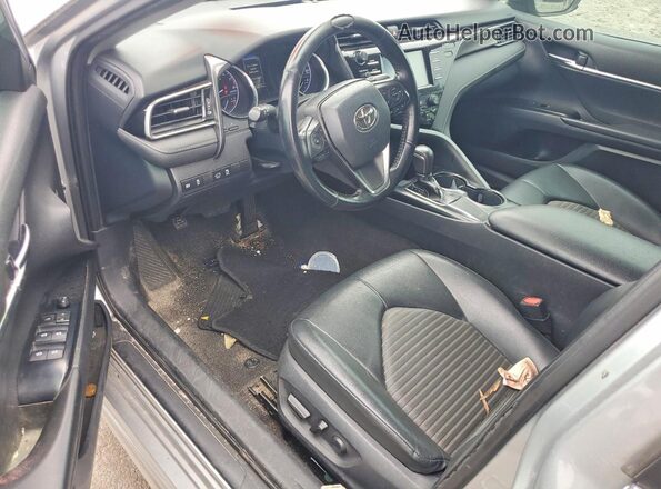 4T1B11HK0KU240156 2019 TOYOTA CAMRY Серебряный 