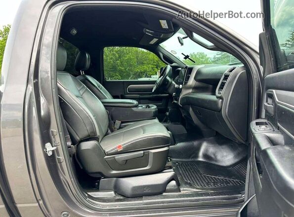 3C6MR5AJ3NG221016 2022 RAM 2500 Gray Vista trasera