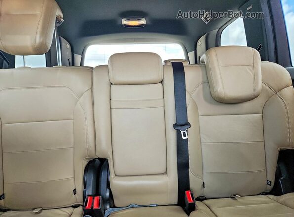 4JGDF6EE5GA671025 2016 MERCEDES-BENZ GL-CLASS Gray Widok wnętrza z tyłu