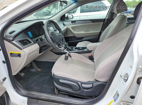 5NPE24AF6HH532457 2017 HYUNDAI SONATA White Առջևի վահանակի տեսք