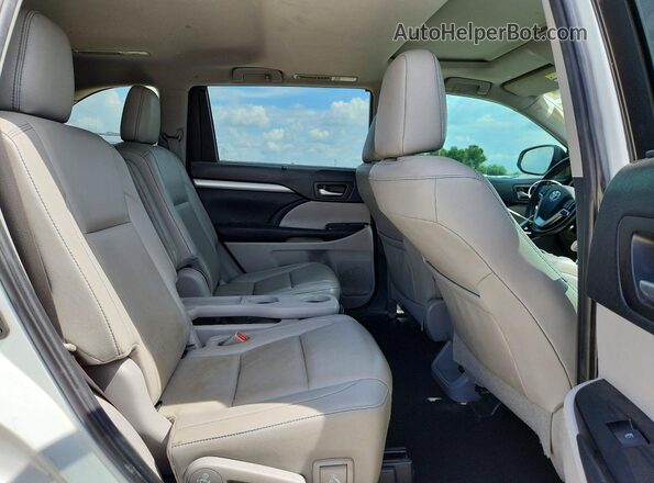 5TDKZRFH5KS555851 2019 TOYOTA HIGHLANDER White ძრავის განყოფილების ხედი