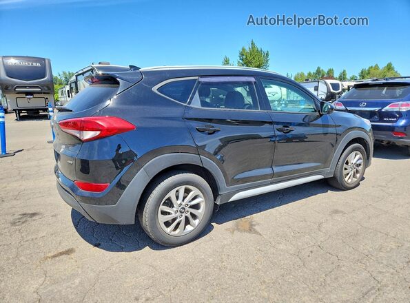 KM8J3CA42JU607697 2018 HYUNDAI UK Черный Передняя правая четверть