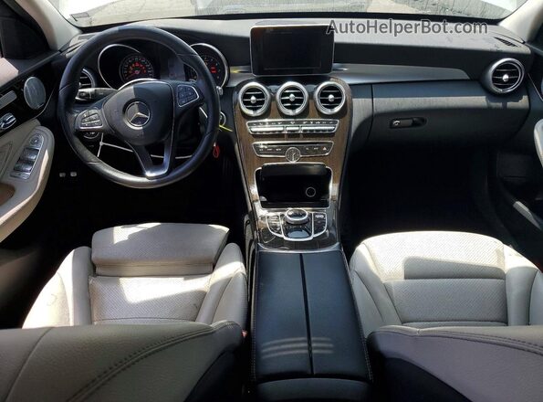 55SWF4HB6JU259275 2018 MERCEDES-BENZ C Silver 