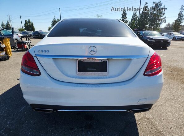 55SWF4JB0GU114820 2016 MERCEDES-BENZ C White Vista trasera