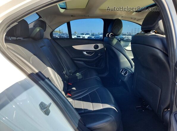 55SWF4JB0GU114820 2016 MERCEDES-BENZ C White Vista de los asientos traseros
